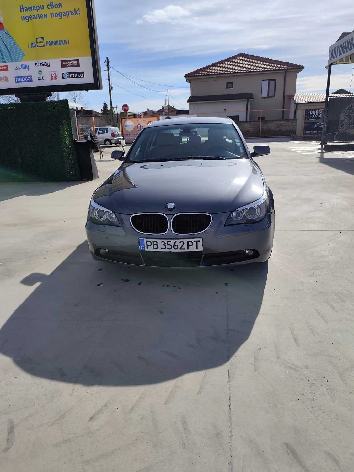 BMW 520 Газ бензин , снимка 11 - Автомобили и джипове - 53537639