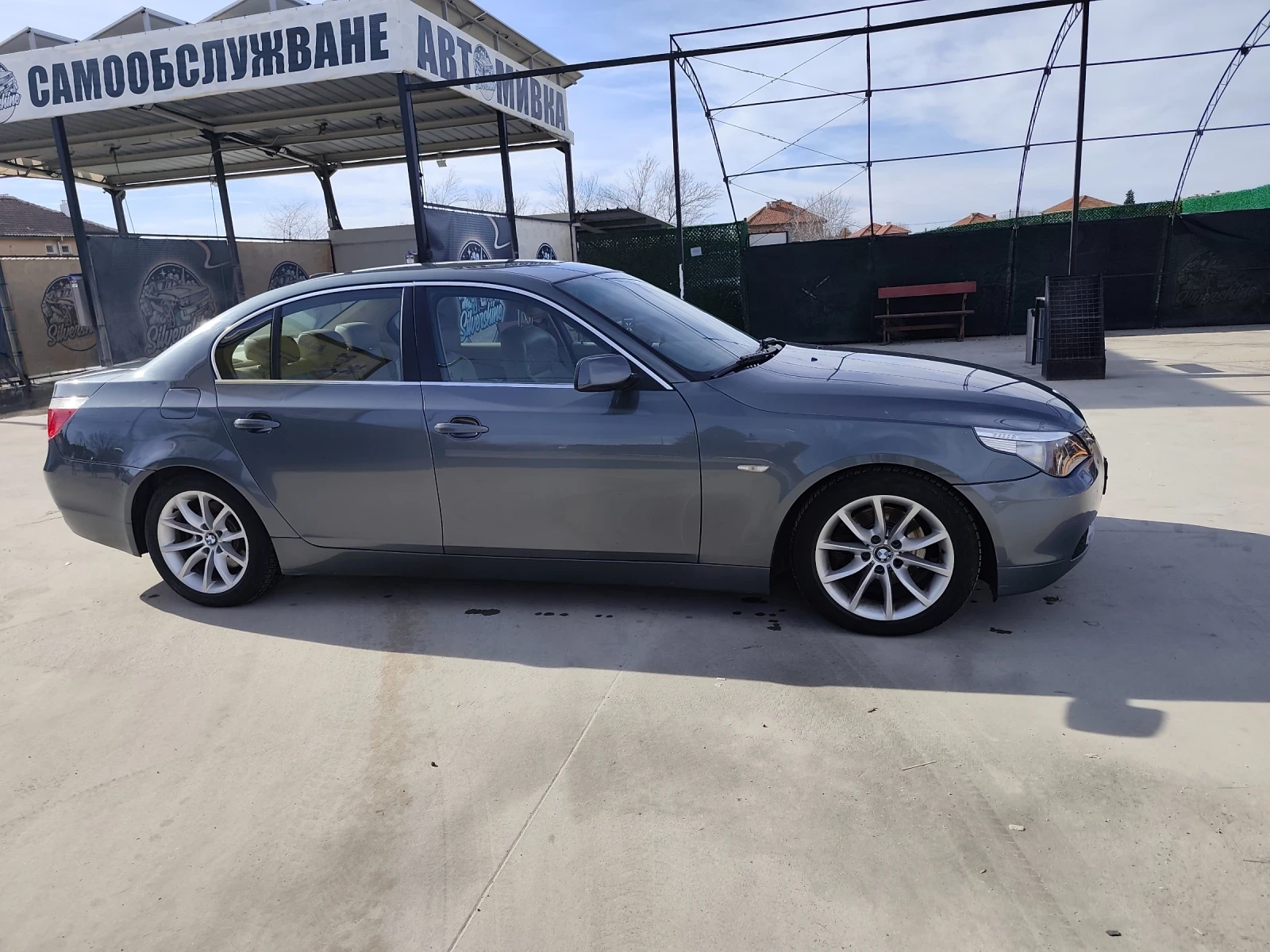 BMW 520 Газ бензин , снимка 10 - Автомобили и джипове - 53537639