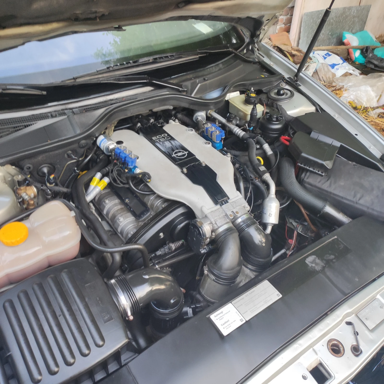 Opel Omega 2.6 V6 Elegance с шпер, LPG, ръчка, кожа, нивомат, снимка 6 - Автомобили и джипове - 54184698