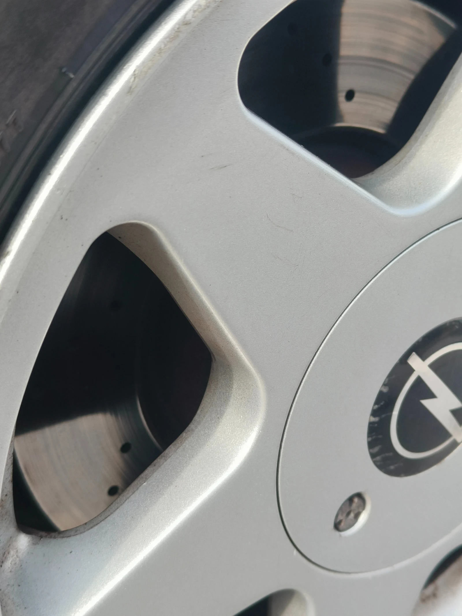 Opel Omega 2.6 V6 Elegance с шпер, LPG, ръчка, кожа, нивомат, снимка 5 - Автомобили и джипове - 54184698