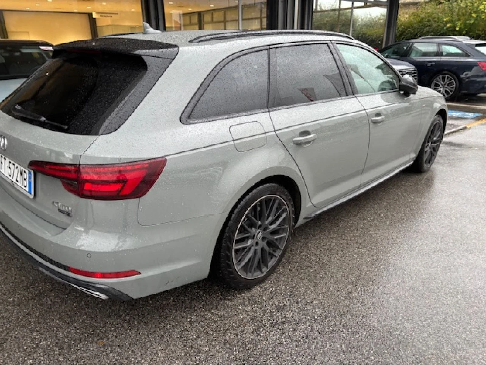 Audi A4 2.0TDi 4х4 sline, снимка 13 - Автомобили и джипове - 54596637