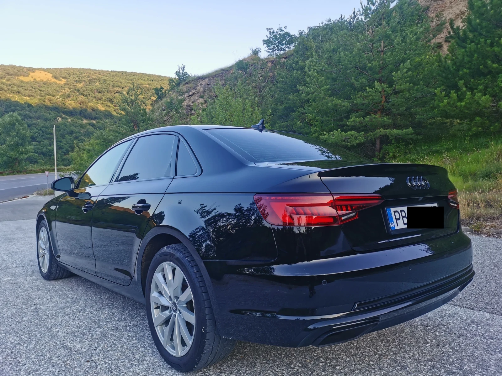 Audi A4 2.0TFSI quattro, снимка 4 - Автомобили и джипове - 54860142