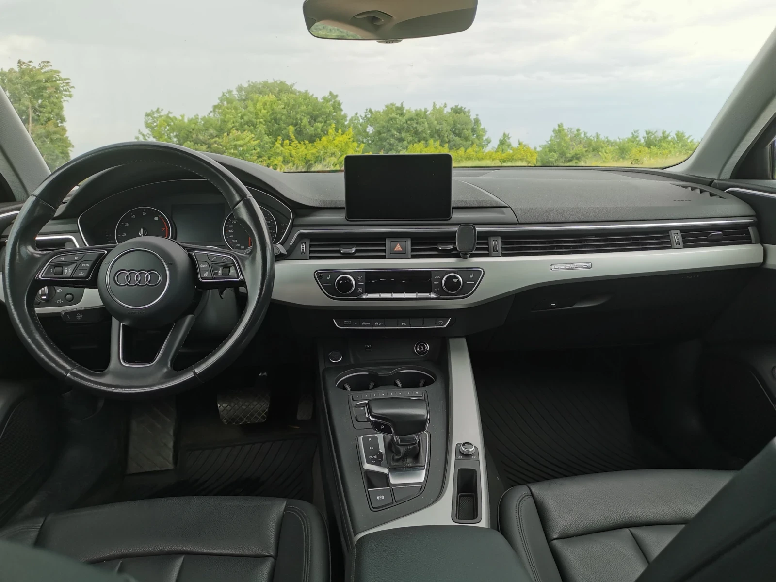 Audi A4 2.0TFSI quattro, снимка 10 - Автомобили и джипове - 54716534