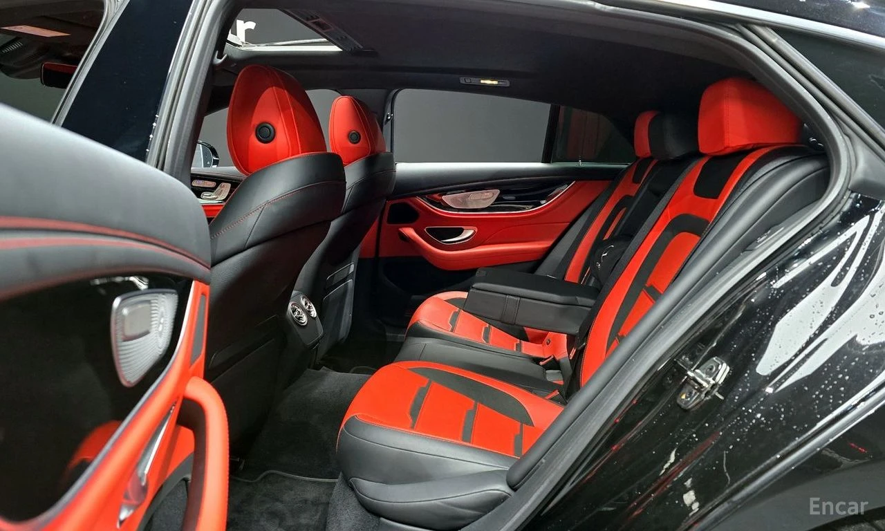 Mercedes-Benz GT 43* AMG* 4MATIC+ * ОБДУХВАНЕ* 360 КАМЕРА* , снимка 12 - Автомобили и джипове - 54780633