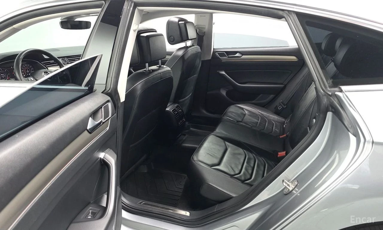 VW Arteon 2.0 TDI Prestige | 360 КАМЕРА | ОБДУХВАНЕ | , снимка 12 - Автомобили и джипове - 54860611