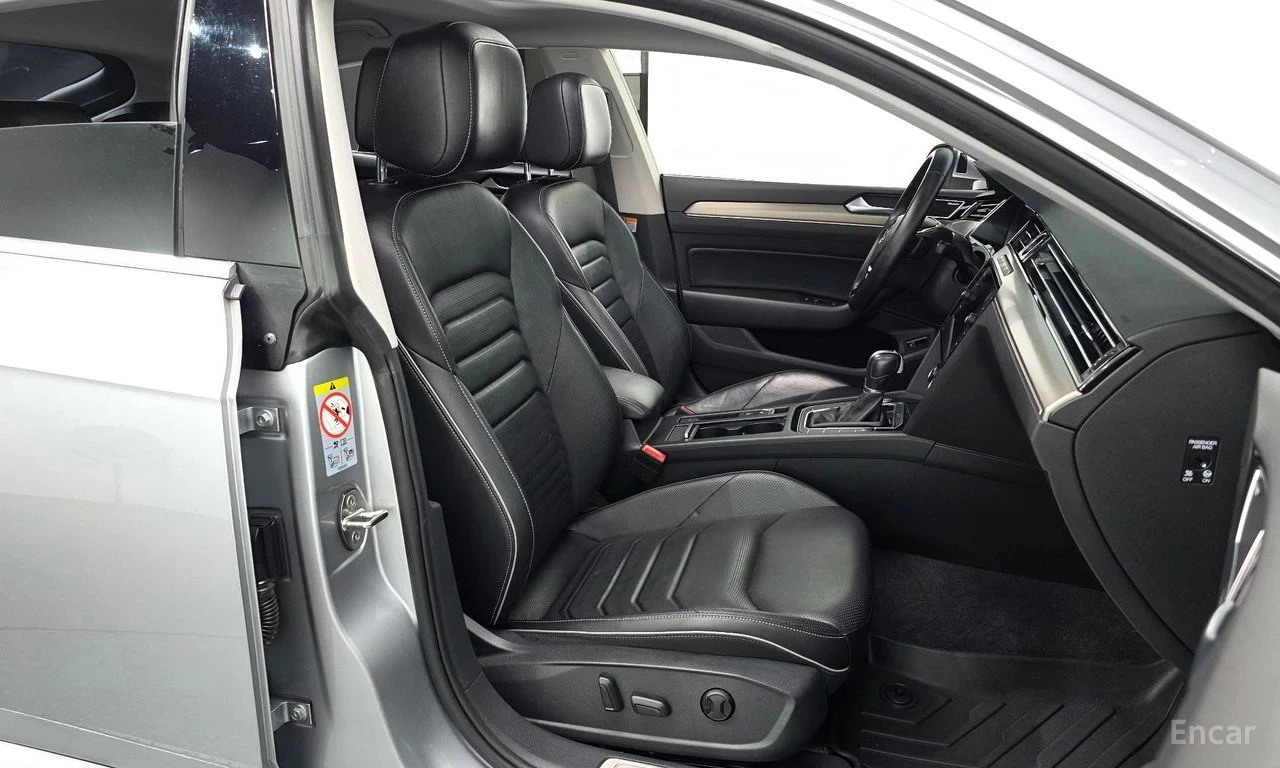 VW Arteon 2.0 TDI Prestige | 360 КАМЕРА | ОБДУХВАНЕ | , снимка 11 - Автомобили и джипове - 54860611