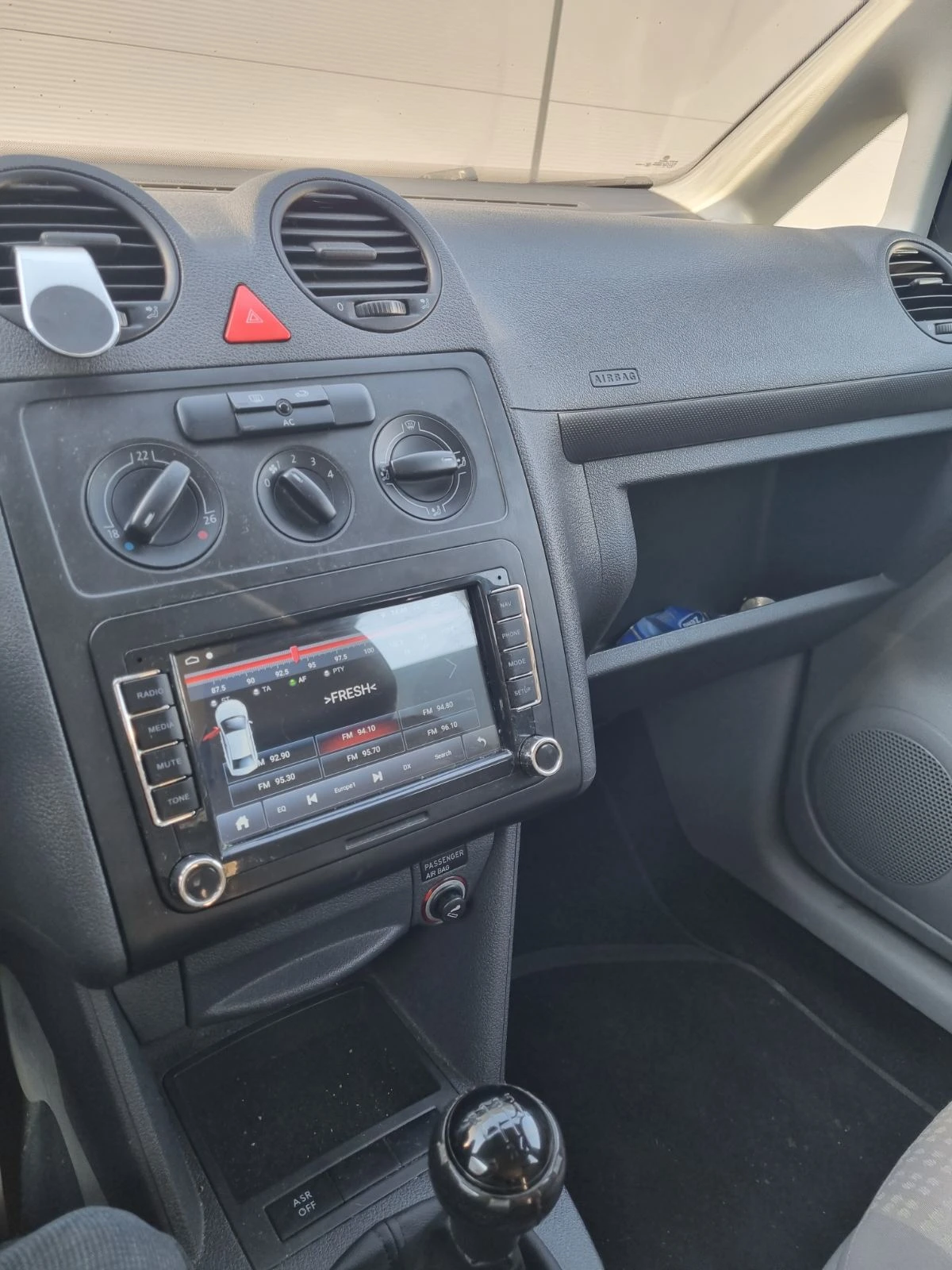 VW Caddy метан комби Eco Fuel, снимка 11 - Автомобили и джипове - 55117131