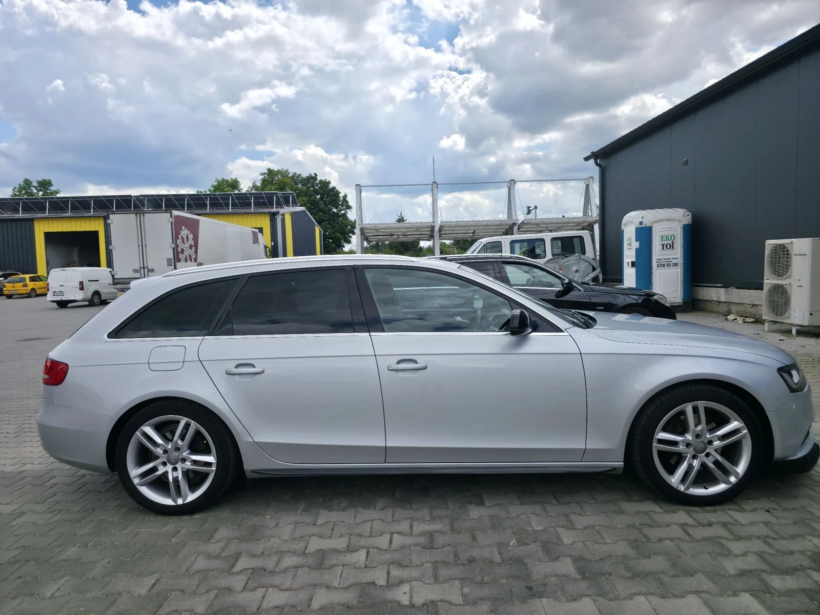 Audi A4, снимка 3 - Автомобили и джипове - 55413709
