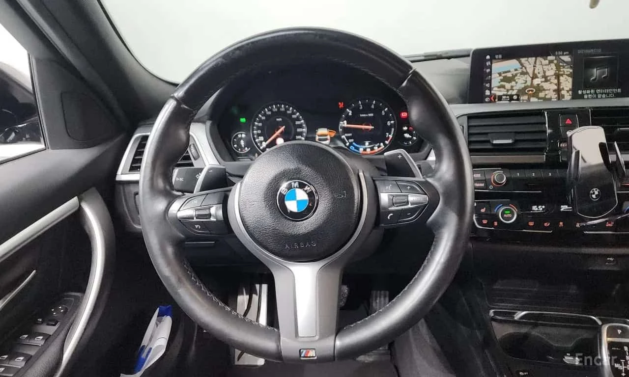 BMW 330 * 330i M Sport Shadow * ЦЕНА ДО БГ, снимка 7 - Автомобили и джипове - 55577956