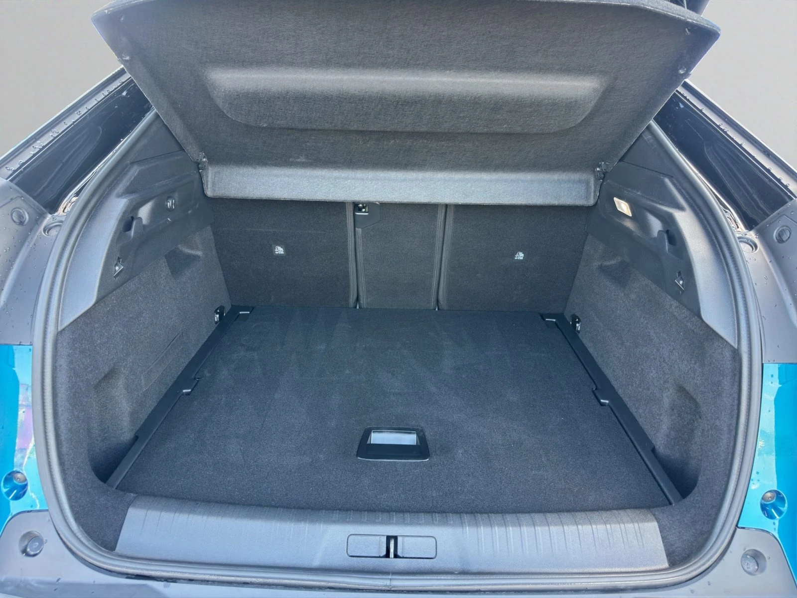 Peugeot 3008 GT 1.2 PureTech 145 HYBRID 48V e-DCS6//2503K536, снимка 13 - Автомобили и джипове - 55652477