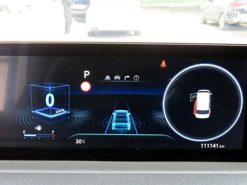 Hyundai Staria INSCRIPTION * FIRST CLASS* FULL MAX * КРАЙНА ЦЕНА*, снимка 10 - Автомобили и джипове - 55950763