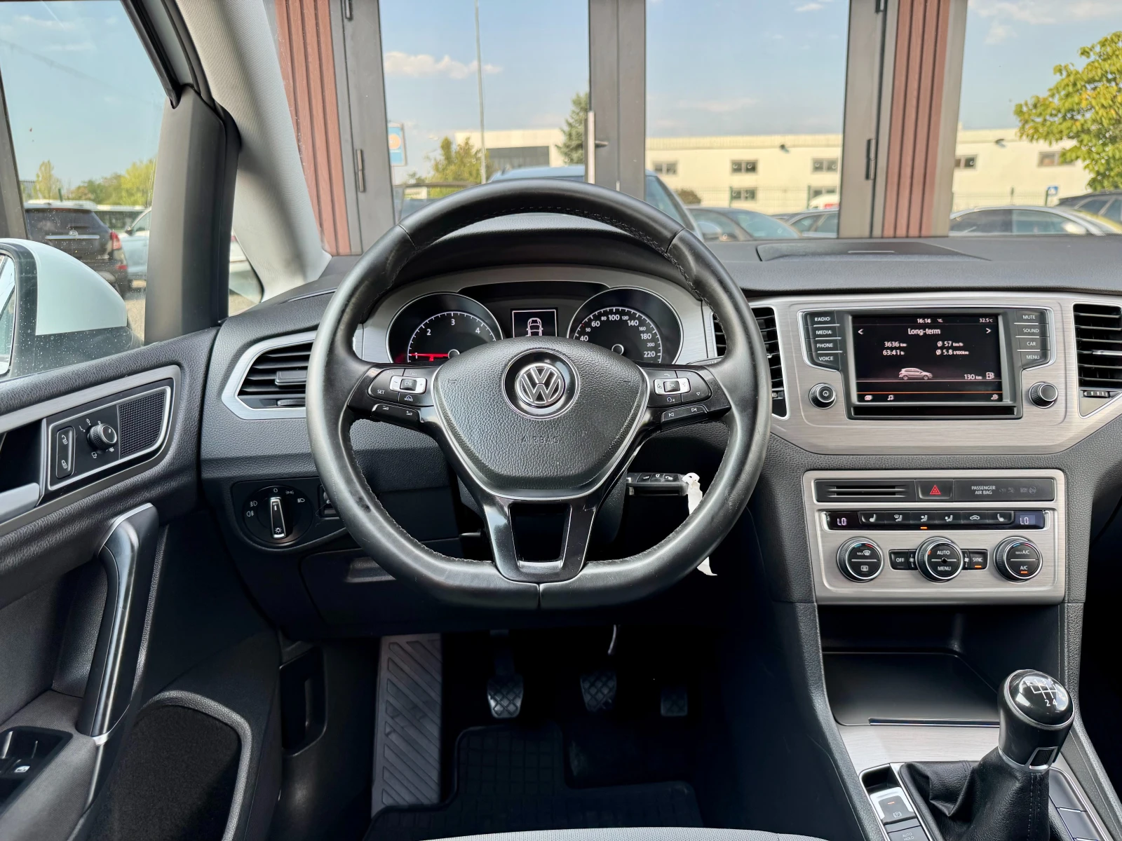 VW Sportsvan SPORTSVAN* Камера* , снимка 10 - Автомобили и джипове - 56127633