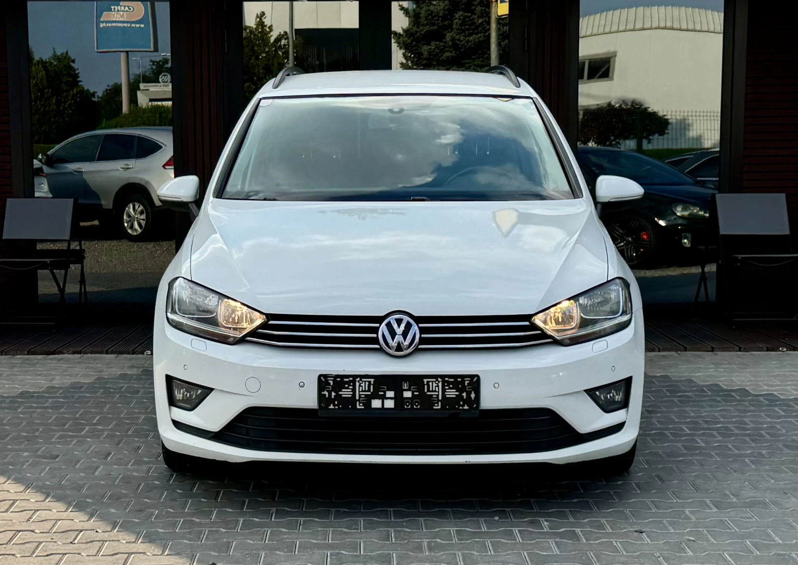 VW Sportsvan SPORTSVAN* Камера* , снимка 2 - Автомобили и джипове - 56127633