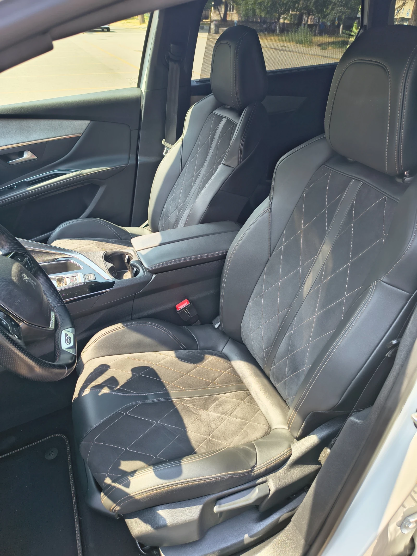 Peugeot 5008, снимка 10 - Автомобили и джипове - 56237721