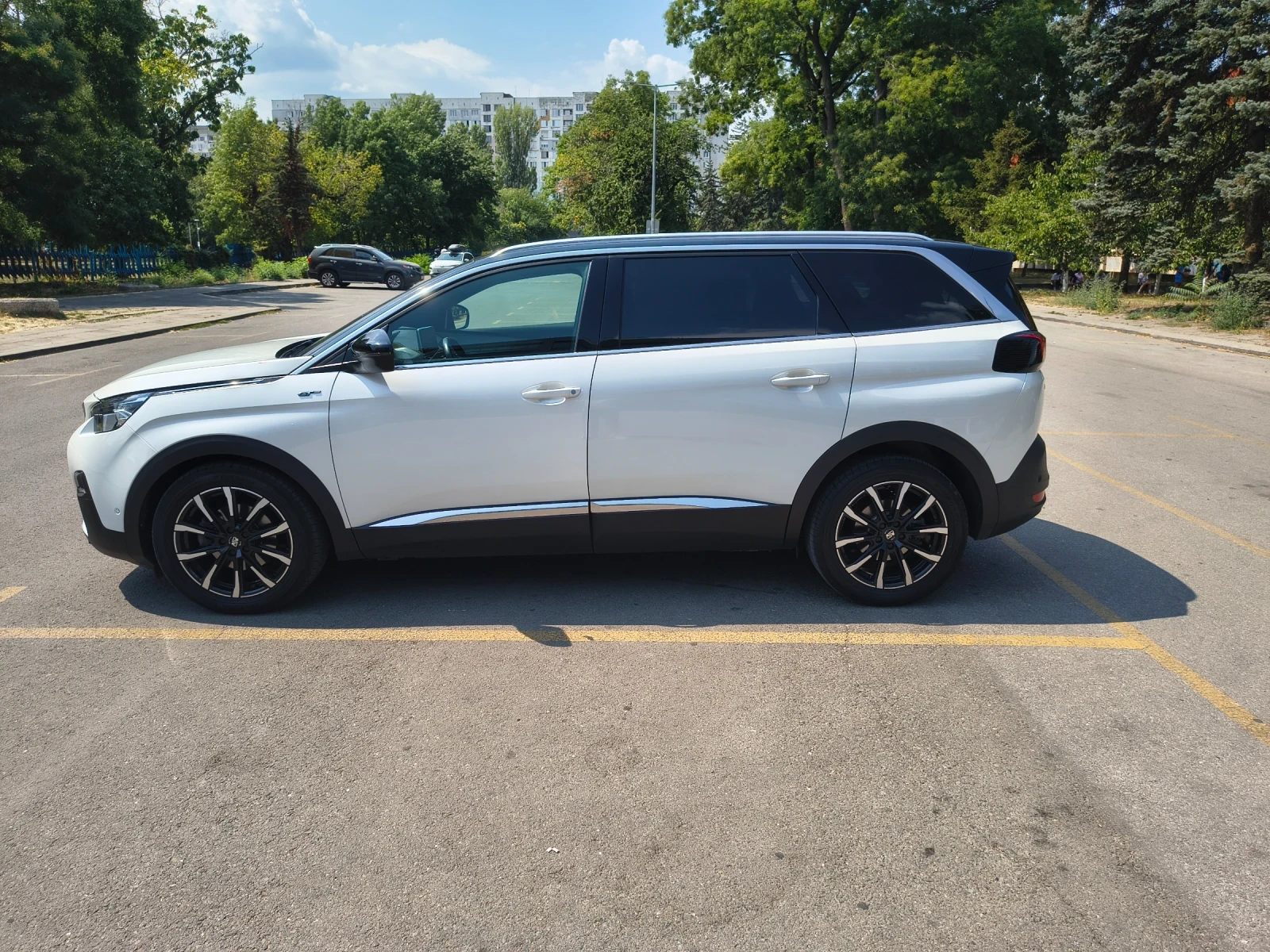 Peugeot 5008, снимка 8 - Автомобили и джипове - 56237721