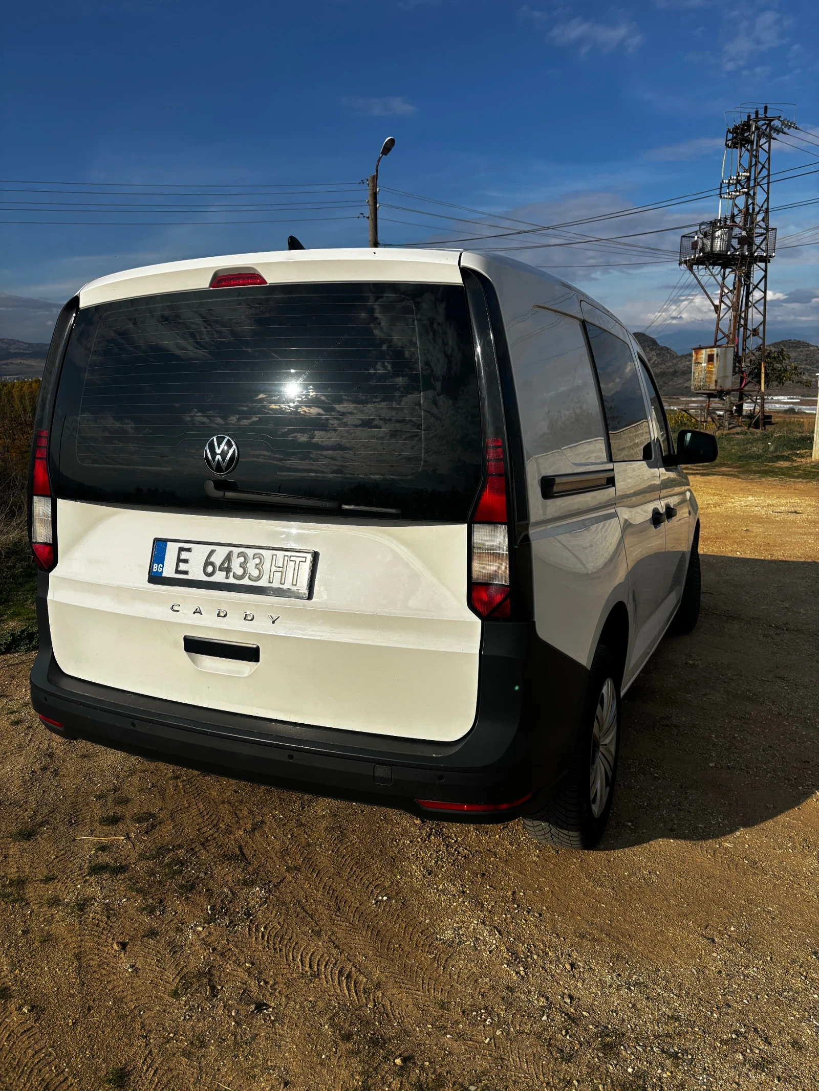 VW Caddy, снимка 4 - Автомобили и джипове - 56730288