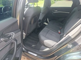 Audi Q8 17000км. E-Tron S line 408 hp Sportback 55 , снимка 13