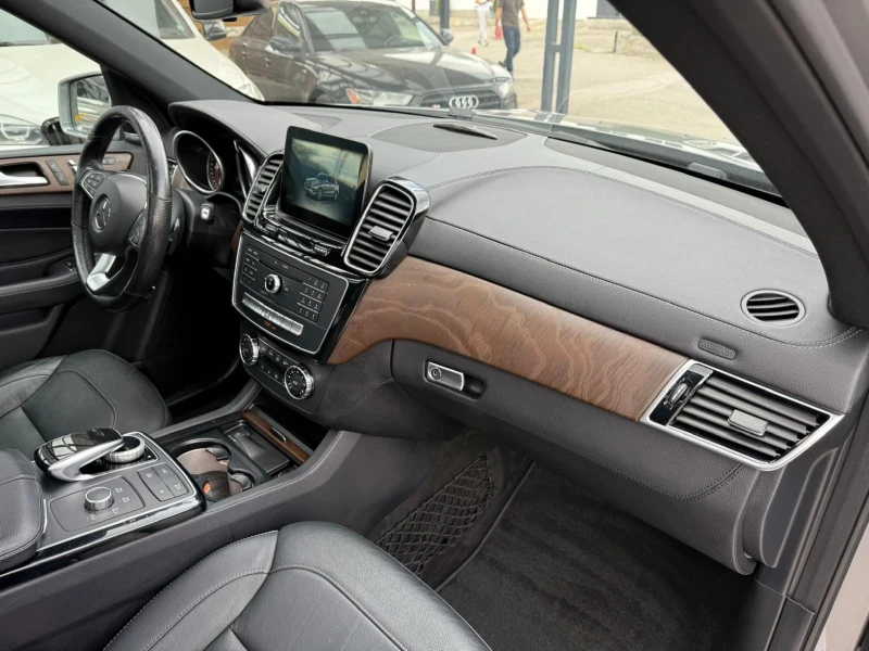 Mercedes-Benz GLE 350 GLE 350d AMG , снимка 11 - Автомобили и джипове - 52149865