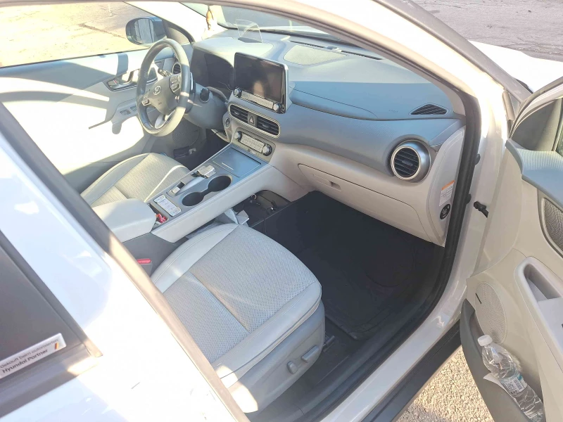 Hyundai Kona ГАРАНЦИЯ , УНИКАЛНА, снимка 5 - Автомобили и джипове - 52850415