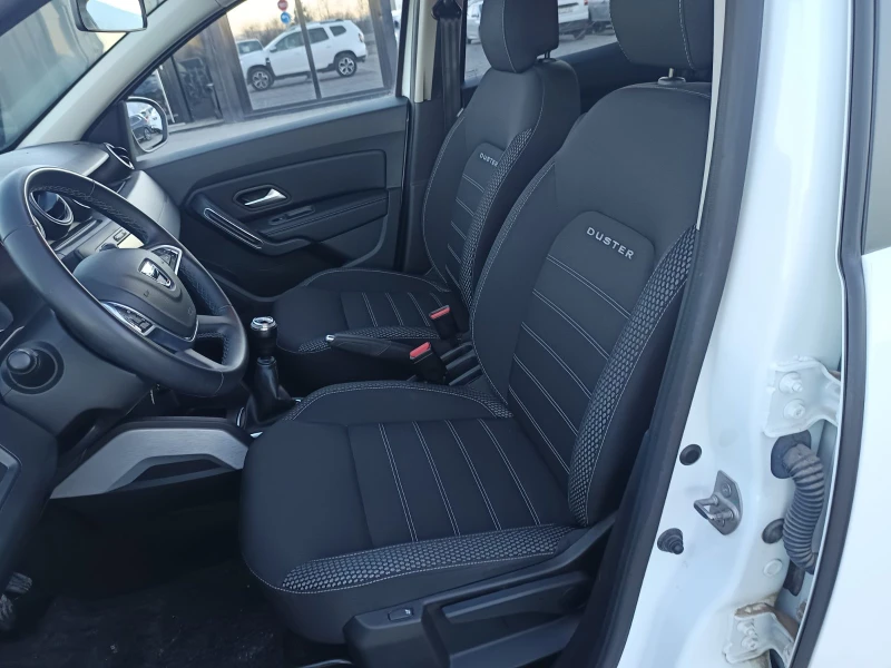 Dacia Duster КАПАРИРАН!  1.3 Tce/150 к.с. / 4x4 /Prestige, снимка 14 - Автомобили и джипове - 53085913