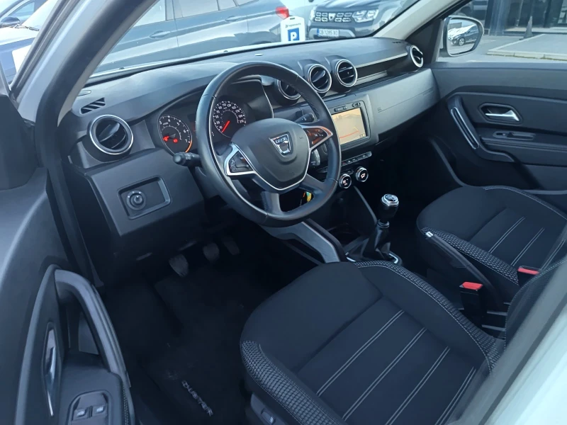 Dacia Duster КАПАРИРАН!  1.3 Tce/150 к.с. / 4x4 /Prestige, снимка 13 - Автомобили и джипове - 53085913