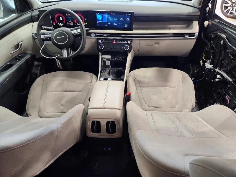 Hyundai Tucson, снимка 8 - Автомобили и джипове - 54787798