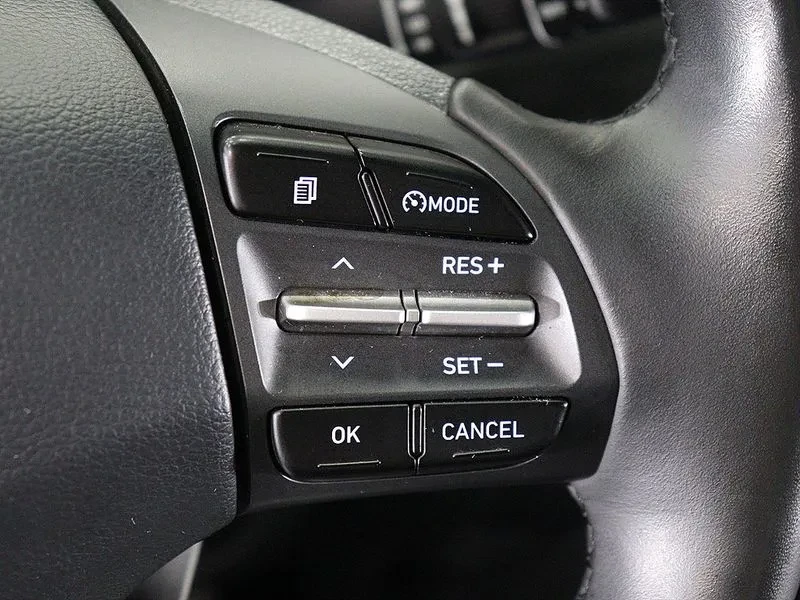 Hyundai Kona 1.6 - САМО 30% АВАНС, снимка 13 - Автомобили и джипове - 56305024