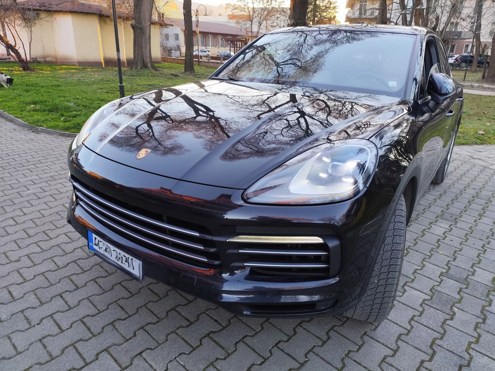 Porsche Cayenne 3.0 V6 Turbo Регистриран/Вс.платено/Обслужен/2019 - изображение 4