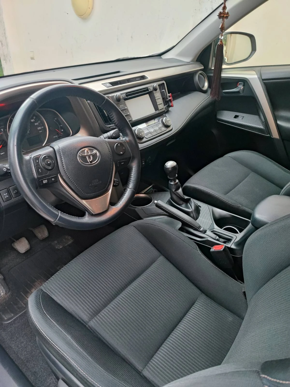 Toyota Rav4 2.0 D4D 4x4 - изображение 5