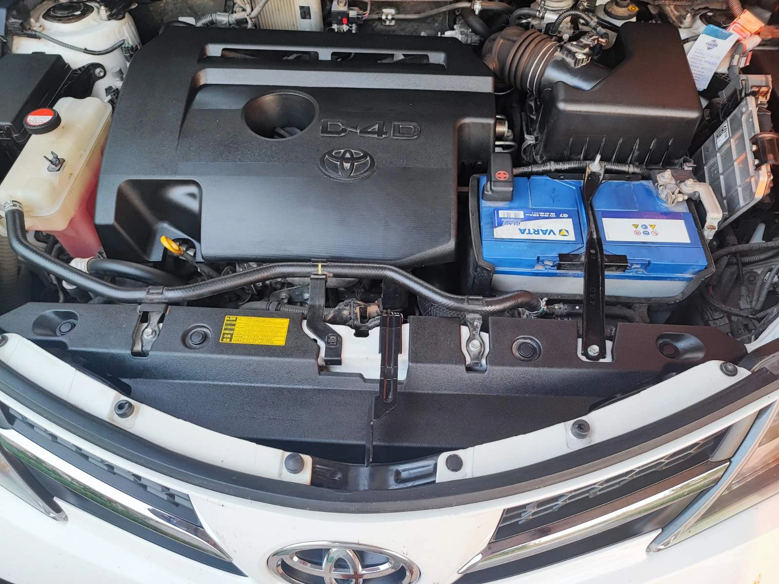 Toyota Rav4 2.0 D4D 4x4 - изображение 9