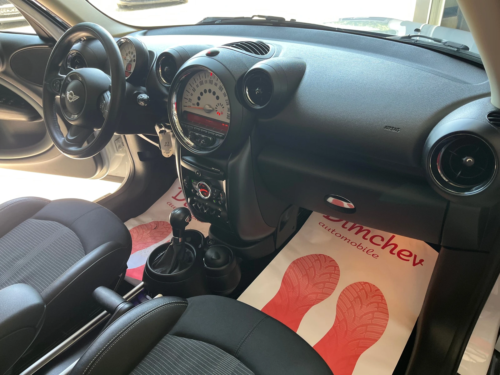 Mini Countryman 1.6 i 184k.c - изображение 10