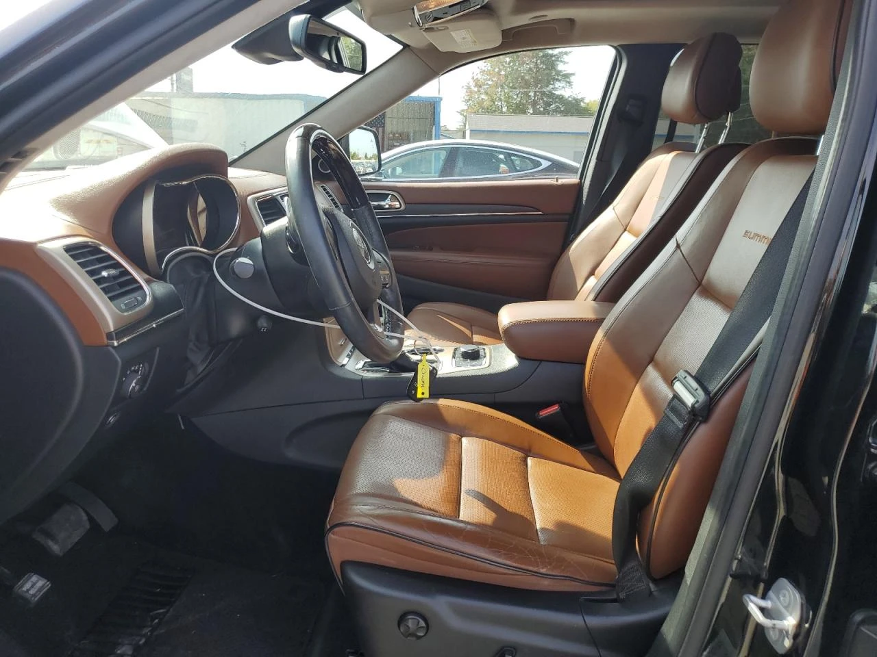 Jeep Grand cherokee SUMMIT / ДИСТРОНИК / ОБДУХ / ПОДГРЕВИ / ПАНОРАМА  - изображение 7