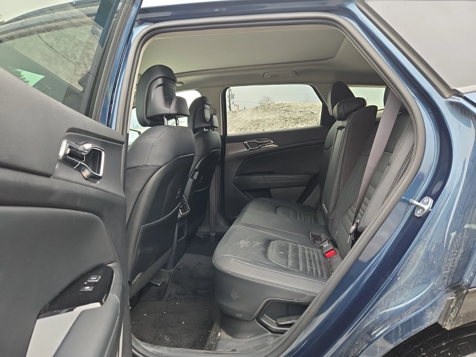 Kia Sportage Hybrid * * CARFAX * * АВТО КРЕДИТ * * , снимка 9 - Автомобили и джипове - 53930144