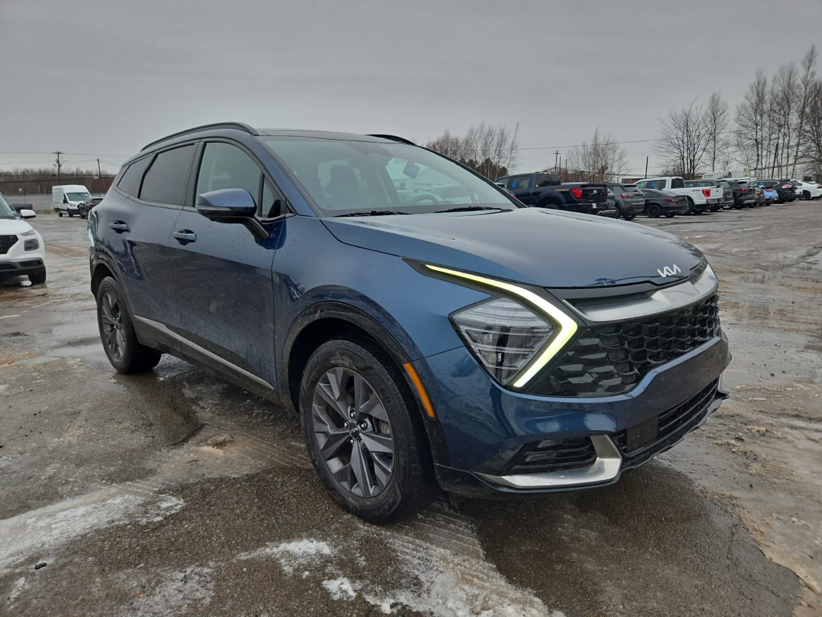 Kia Sportage Hybrid * * CARFAX * * АВТО КРЕДИТ * * , снимка 2 - Автомобили и джипове - 53930144