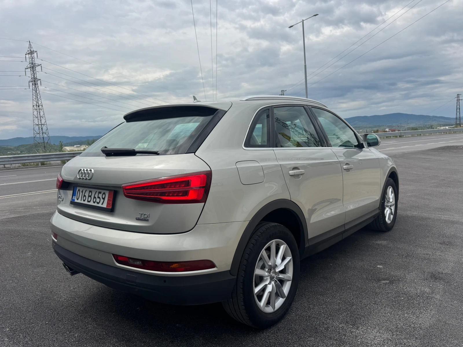 Audi Q3 2.0TDI Quattro Face lift , снимка 5 - Автомобили и джипове - 54608966