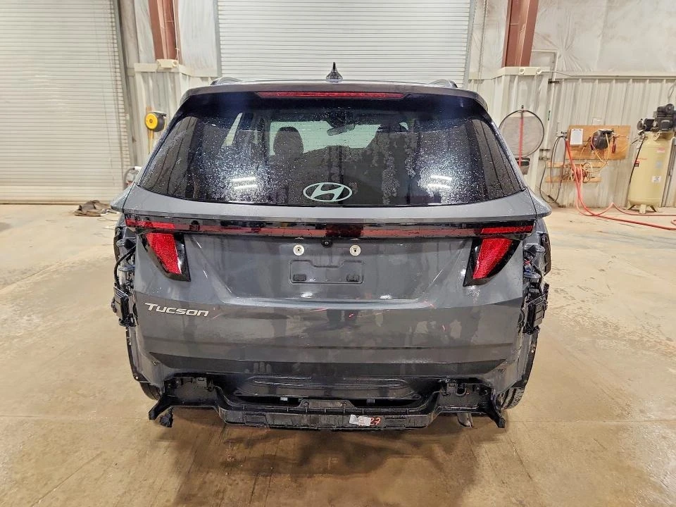 Hyundai Tucson, снимка 6 - Автомобили и джипове - 54787798