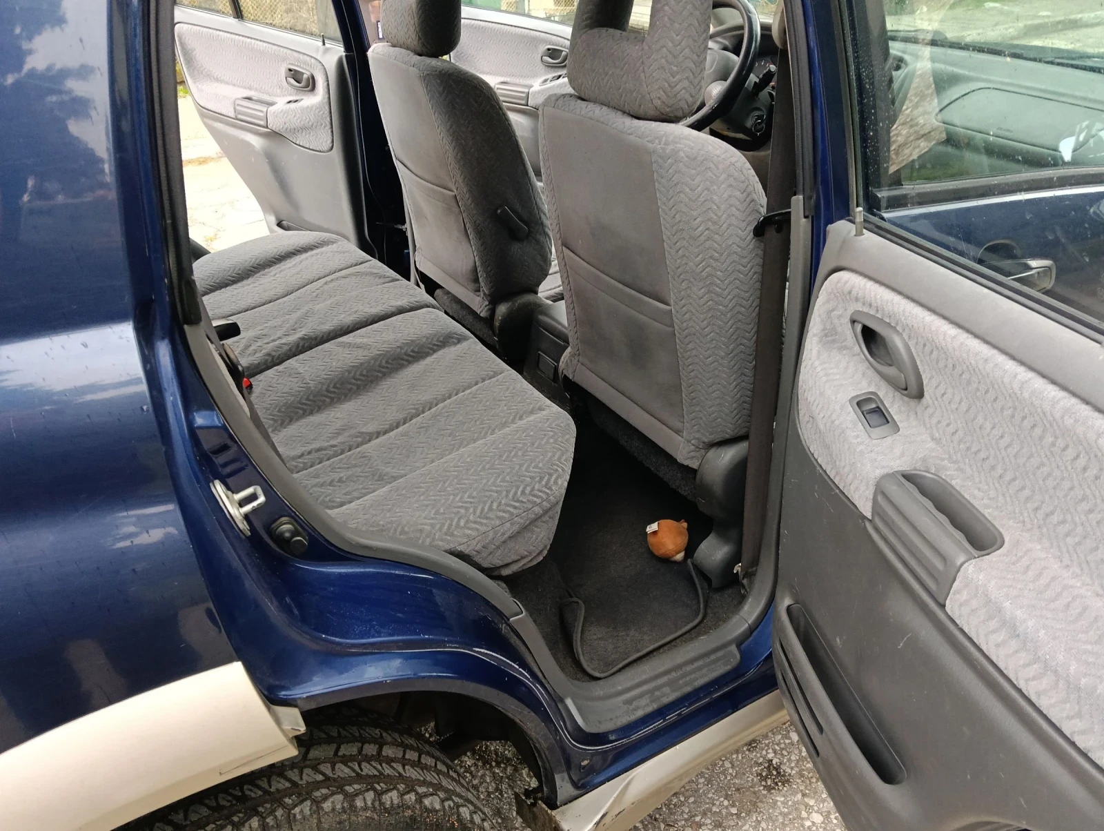 Suzuki Grand vitara 2.0HDI/109 HP, снимка 12 - Автомобили и джипове - 54901416
