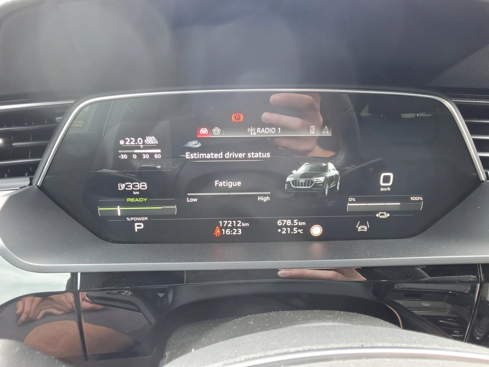 Audi Q8 17000км. E-Tron S line 408 hp Sportback 55 , снимка 11 - Автомобили и джипове - 55013264