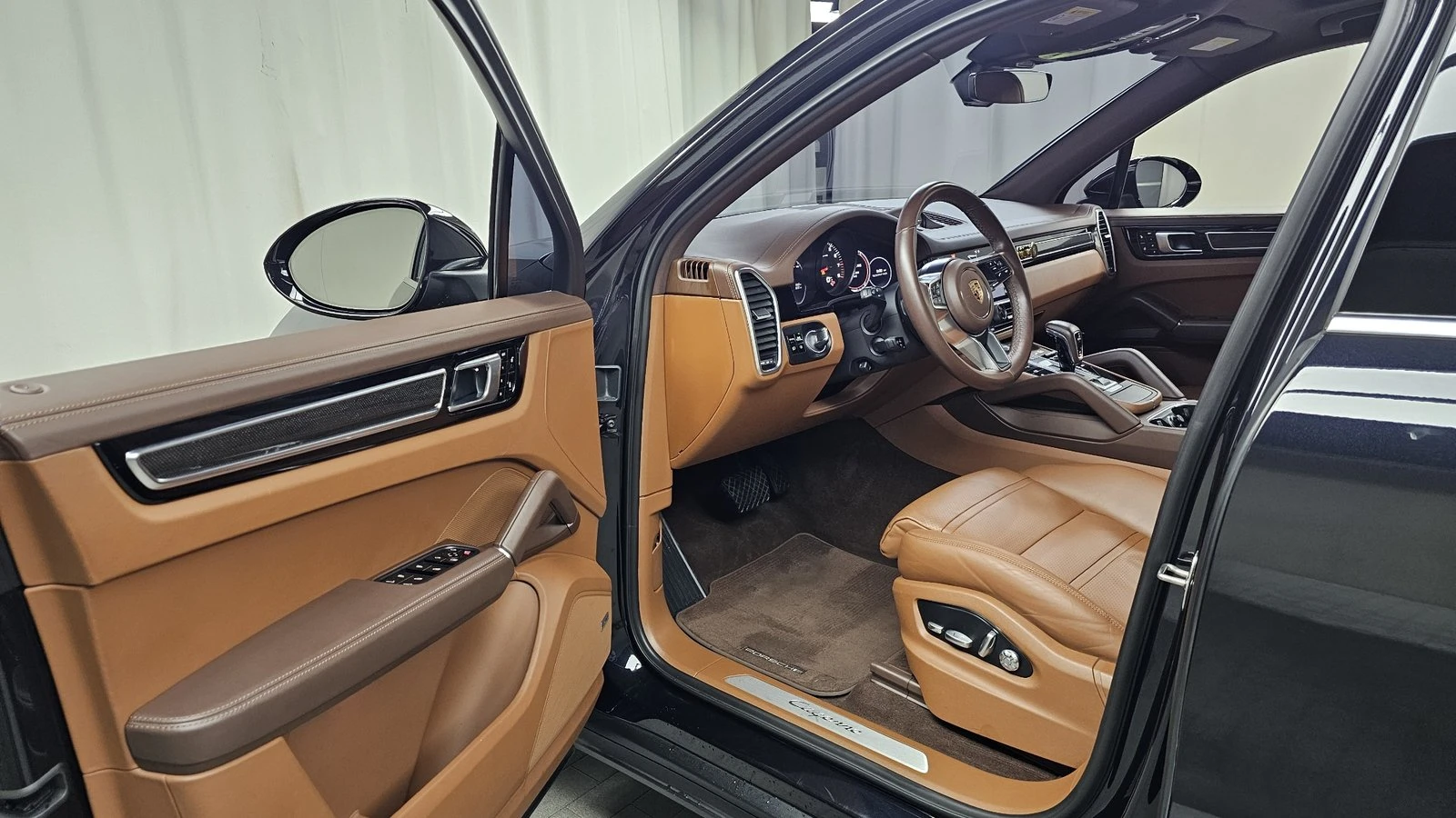 Porsche Cayenne ЛЮК* KEYLESS* ПОДГРЕВ ВОЛАН* КРАЙНА ЦЕНА, снимка 10 - Автомобили и джипове - 55271942