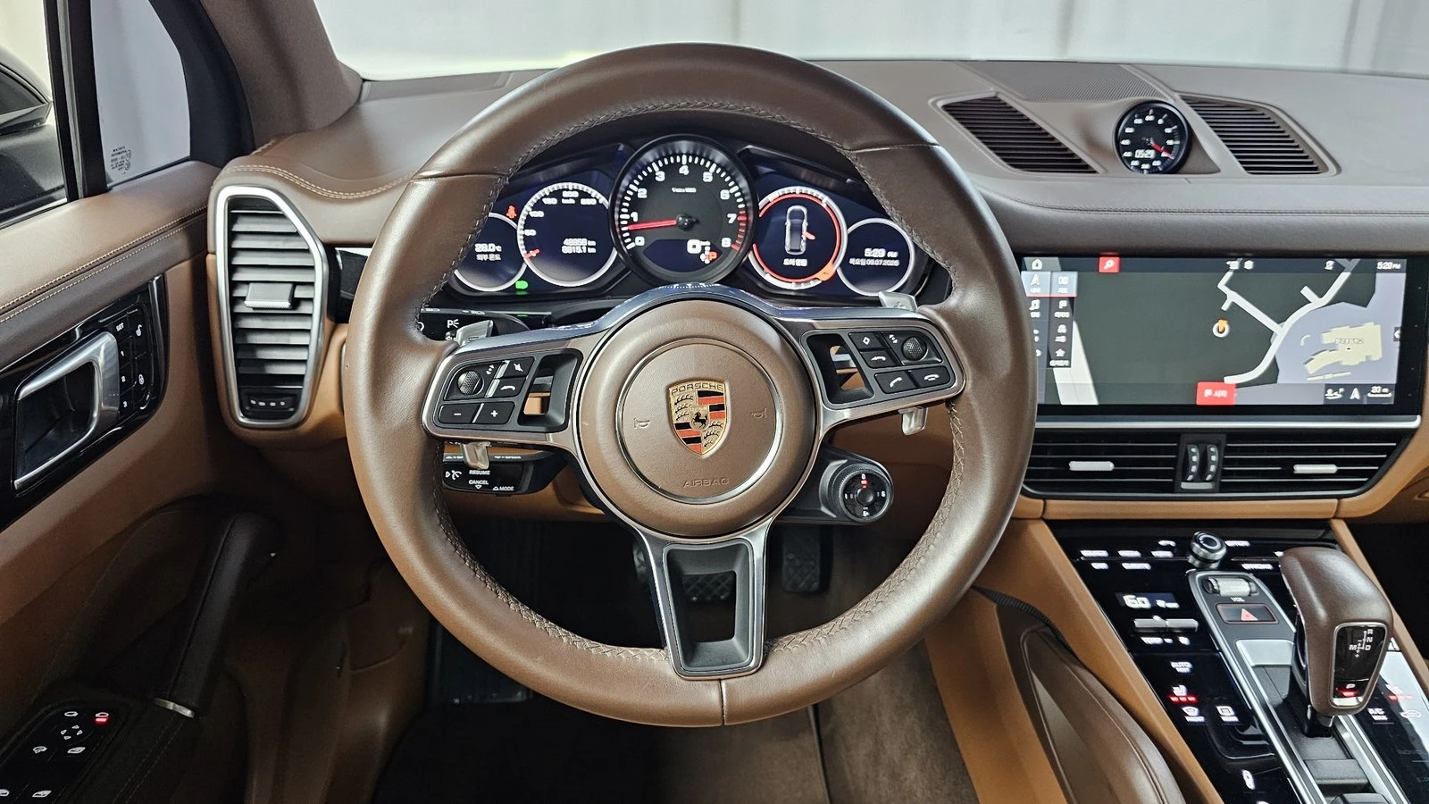 Porsche Cayenne ЛЮК* KEYLESS* ПОДГРЕВ ВОЛАН* КРАЙНА ЦЕНА, снимка 14 - Автомобили и джипове - 55271942