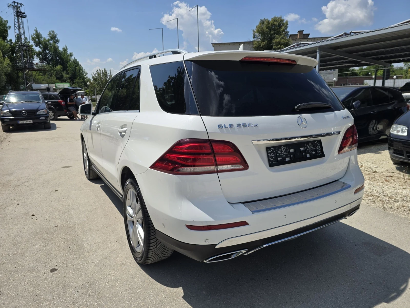 Mercedes-Benz GLE 250 D Sport 4MATIC AMG , снимка 3 - Автомобили и джипове - 55324400