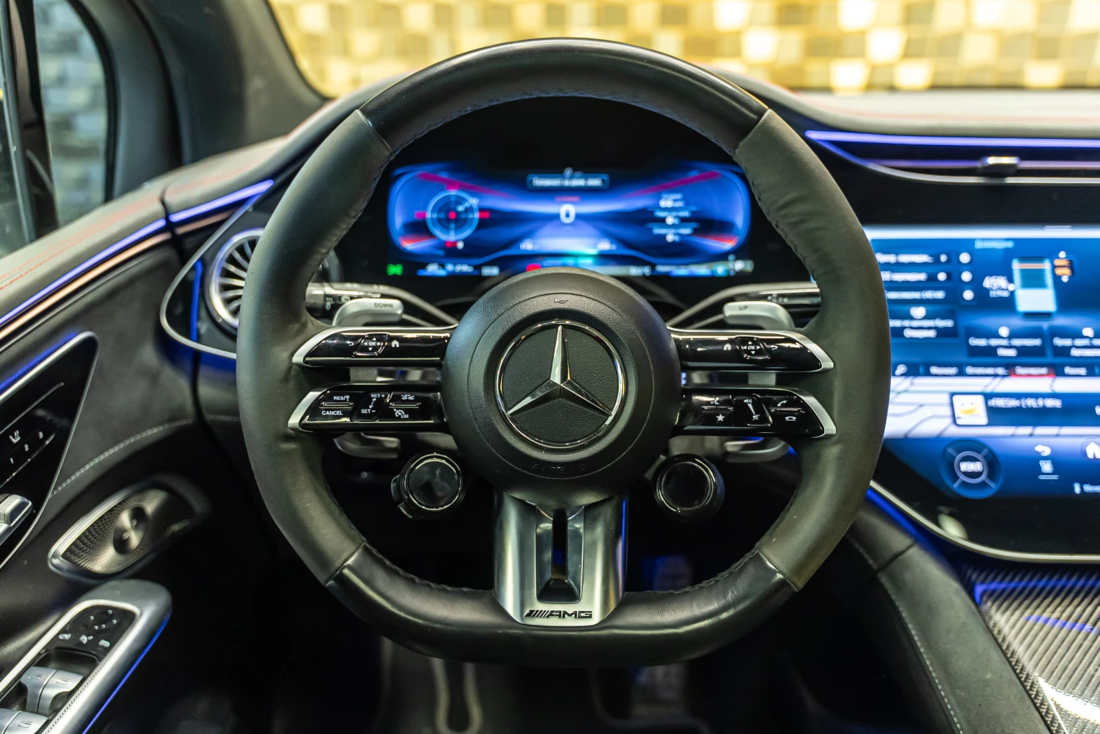 Mercedes-Benz EQE SUV 43 AMG 4MATIC, снимка 14 - Автомобили и джипове - 55431250