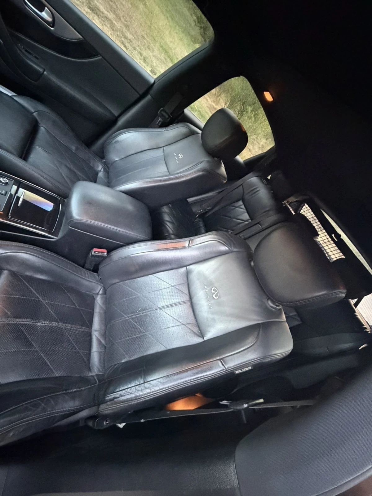Infiniti QX70 3.0d, снимка 6 - Автомобили и джипове - 56050622