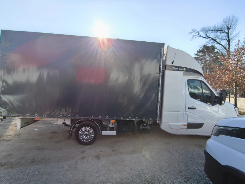 Renault Master 2022///* УНИКАТ* //ДВОЙНА КАБИНА//* ЛИЗИНГ, снимка 6 - Бусове и автобуси - 53154430