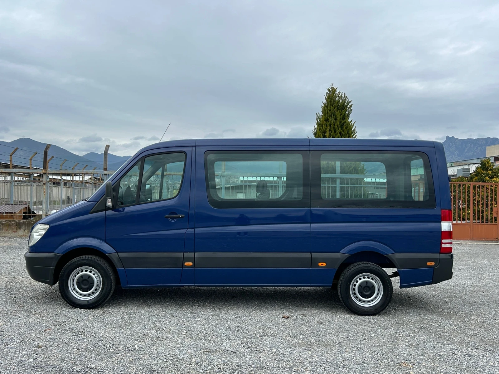 Mercedes-Benz Sprinter 315 CDI 150ps Пътнически ТОП - изображение 3