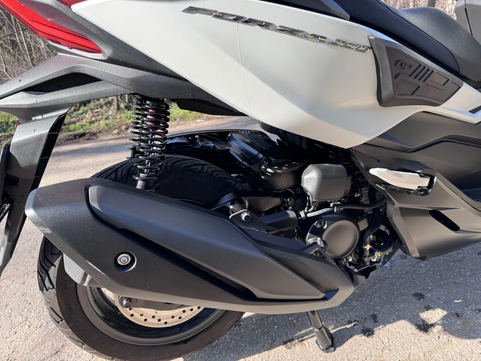 Honda Forza 350 GP Tuning - чисто нов, снимка 5 - Мотоциклети и мототехника - 53816595