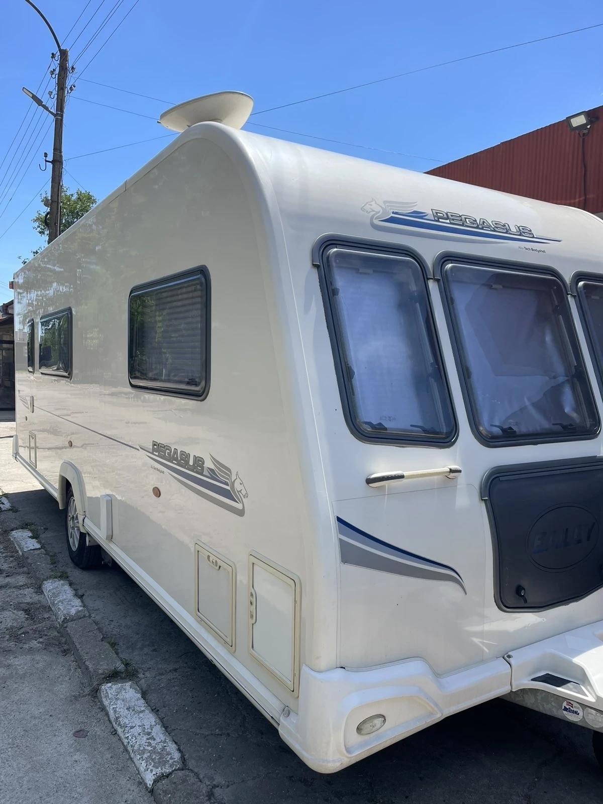 Каравана Bailey Pegasus 2, снимка 2 - Каравани и кемпери - 55881871