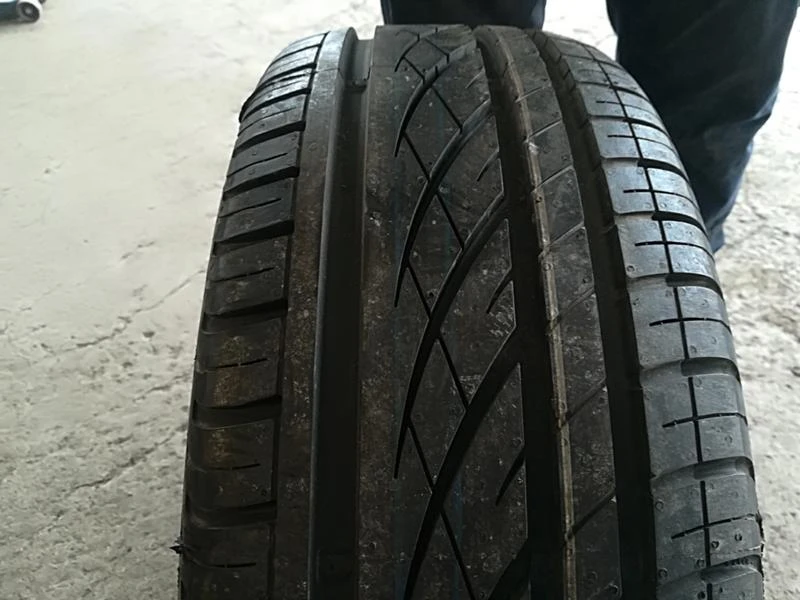 Гуми Летни 205/55R16, снимка 1 - Гуми и джанти - 24371025