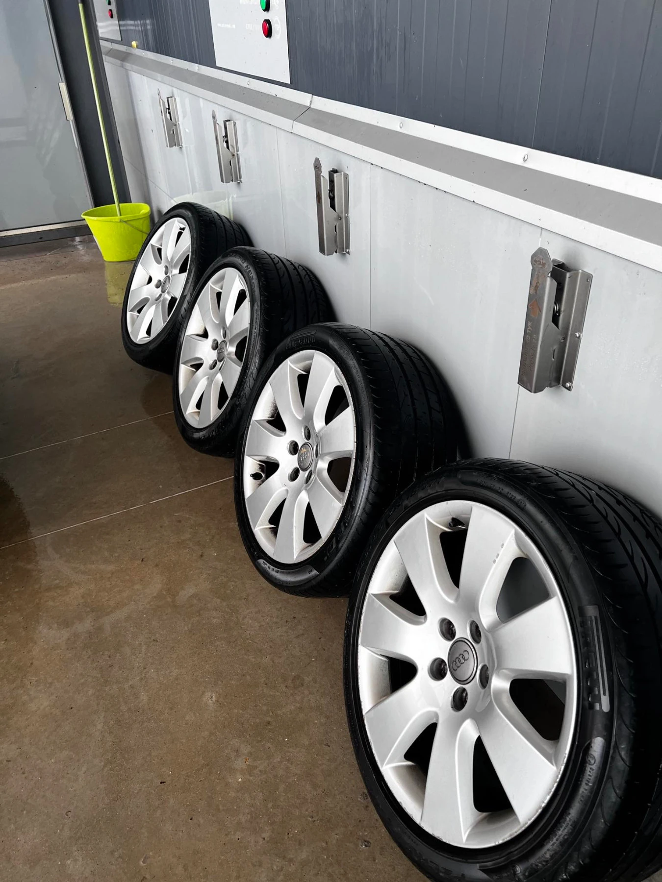    245/40R18  Audi | Mobile.bg   1