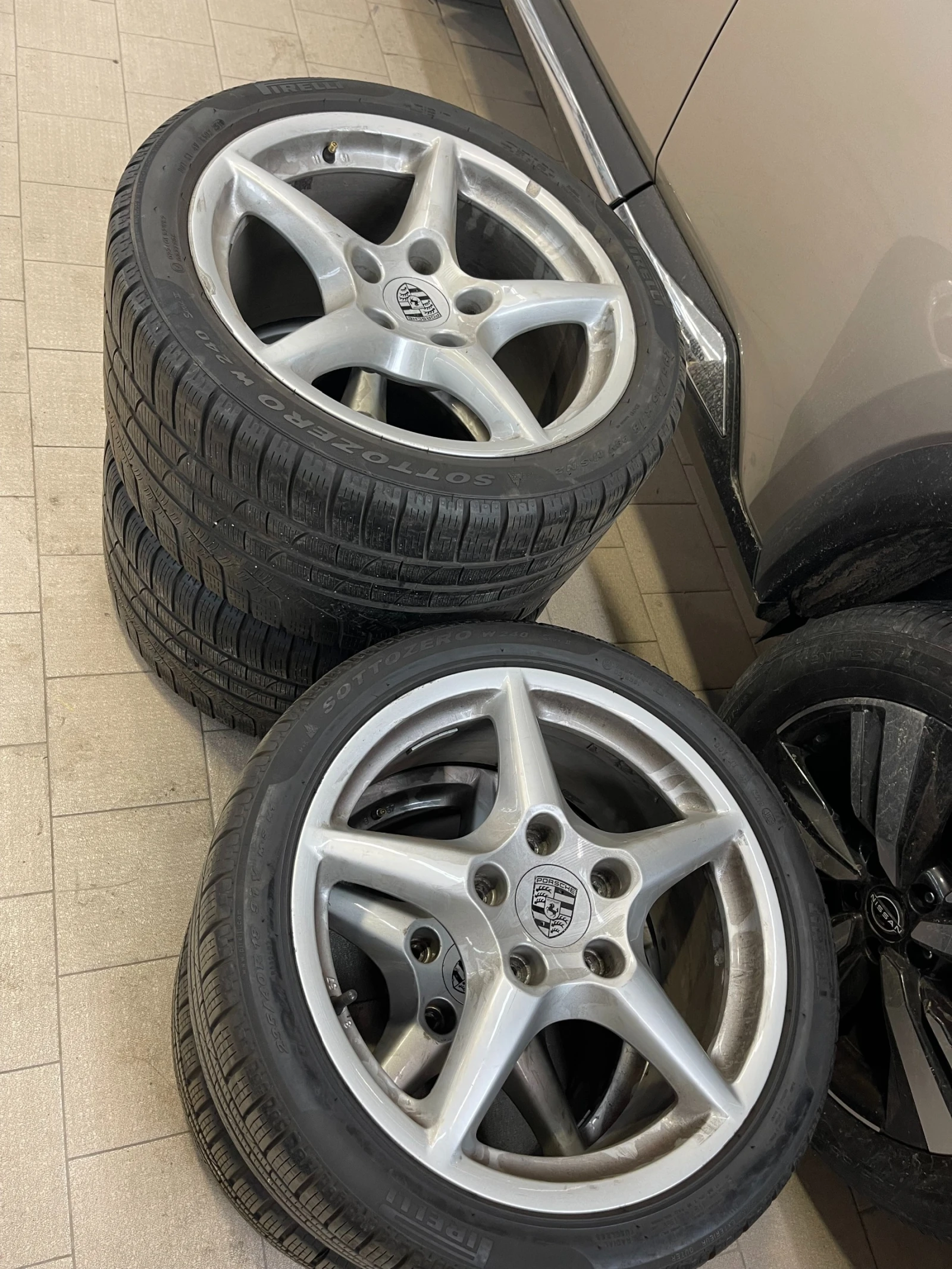   Porsche Carrera | Mobile.bg   1